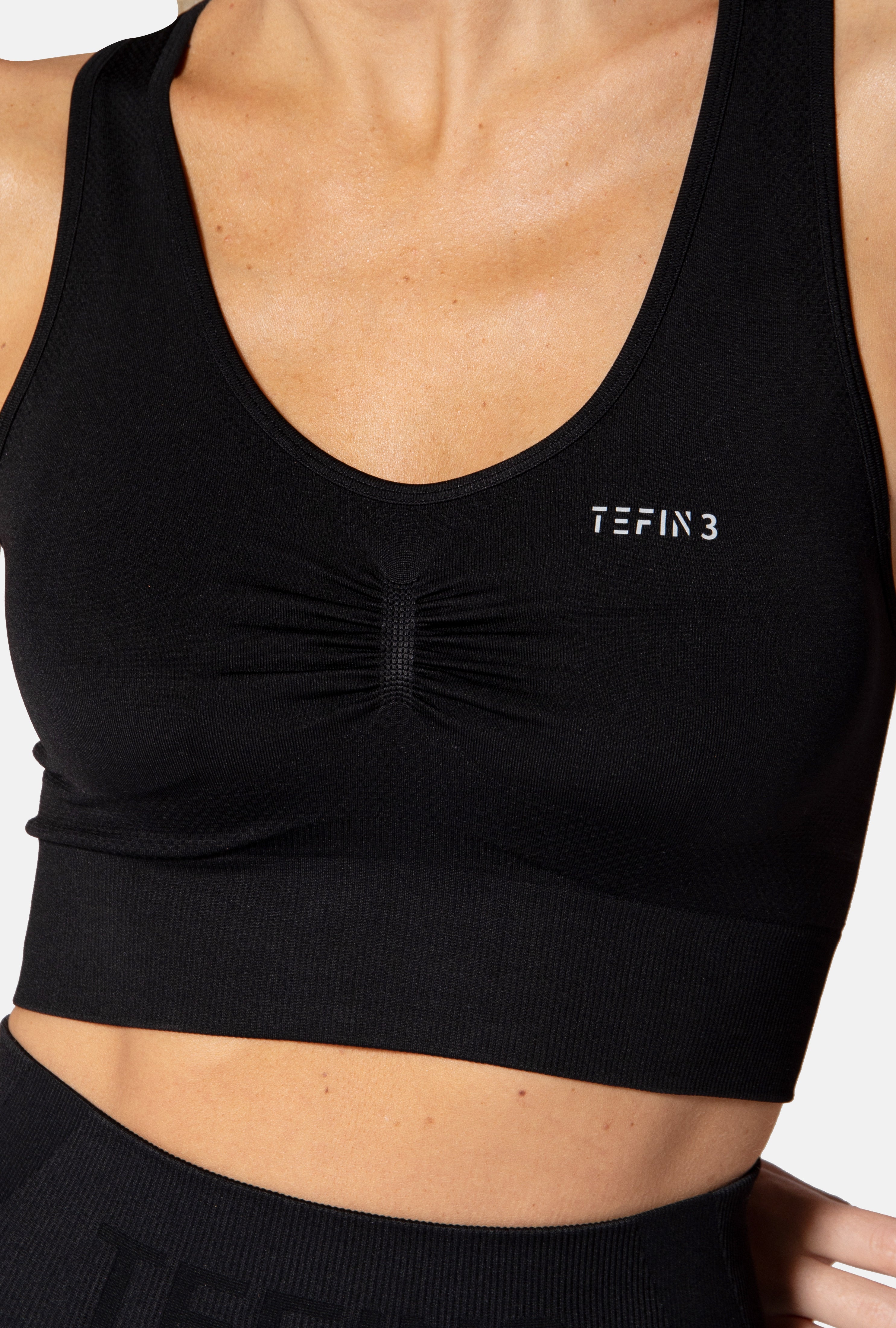 TEFIN3 Comfy Seamless Sports Bra Tight Black (1)