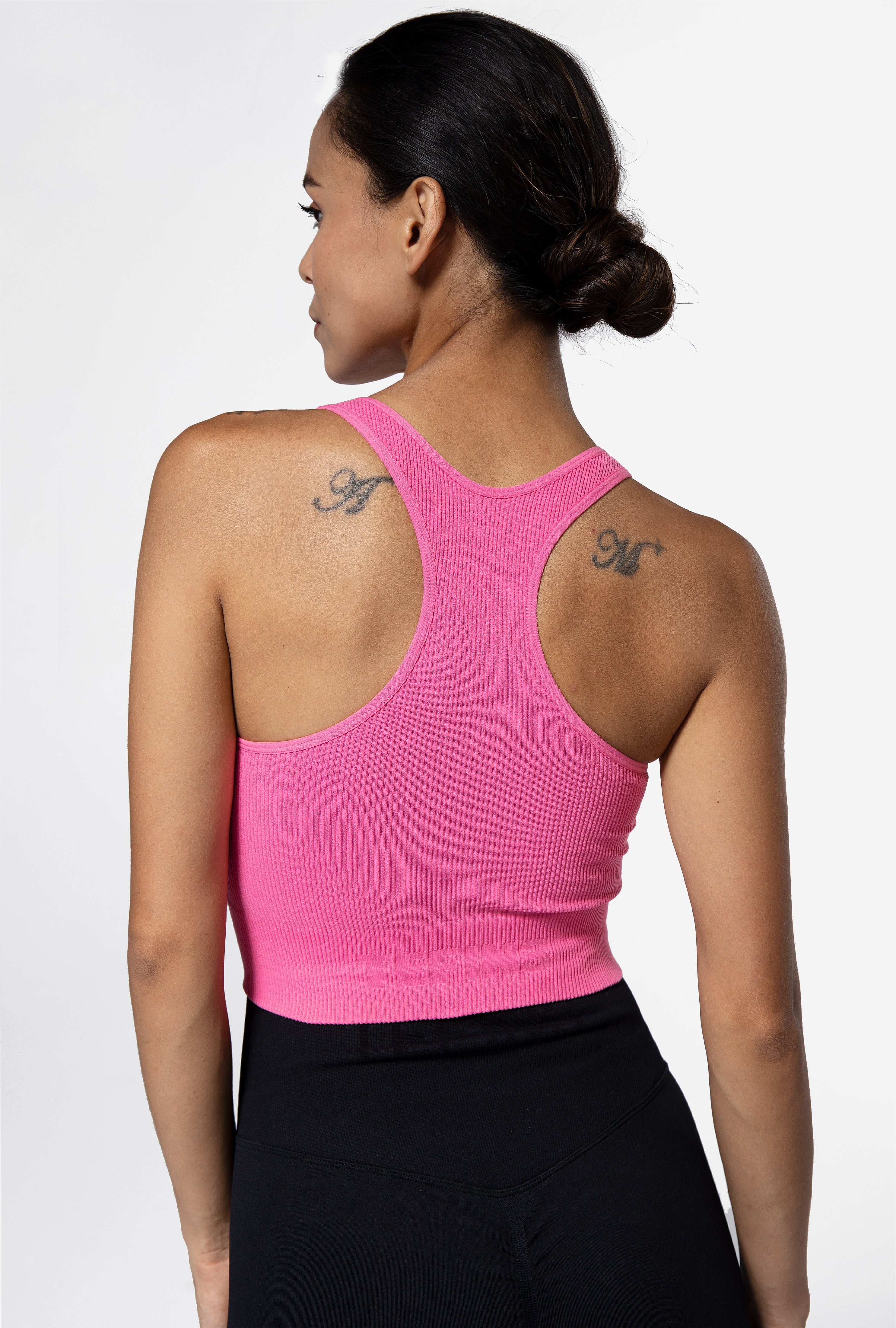 TEFIN3  Comfy Seamless Sports Bra V-shaped Pink (6) & Comfy Seamless Scrunch Leggings Black